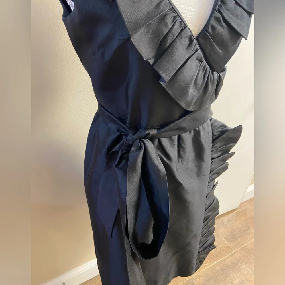 Kate Spade Aubrey ruffled silk blend black wrap dress Sz 4 - Picture 10 of 13